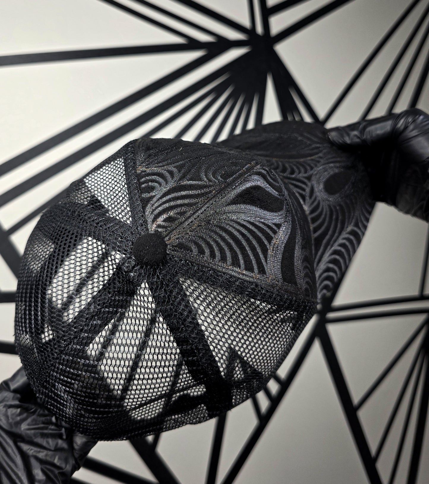 Black Trucker Mesh Snapback II